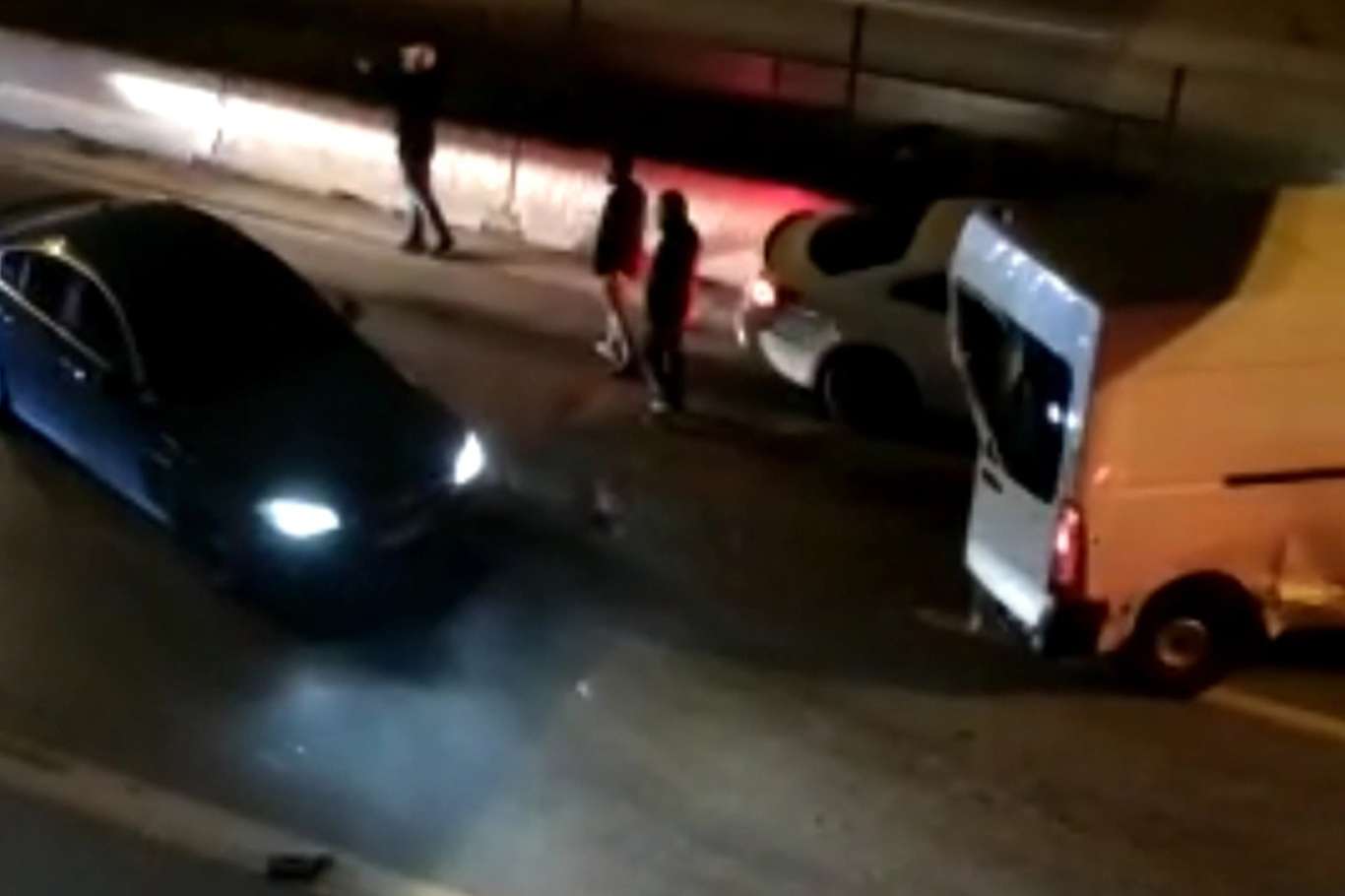 Kartal'da zincirleme kaza: 1'i ağır 5 yaralı Kartal'da zincirleme kaza: 1'i ağır 5 yaralı